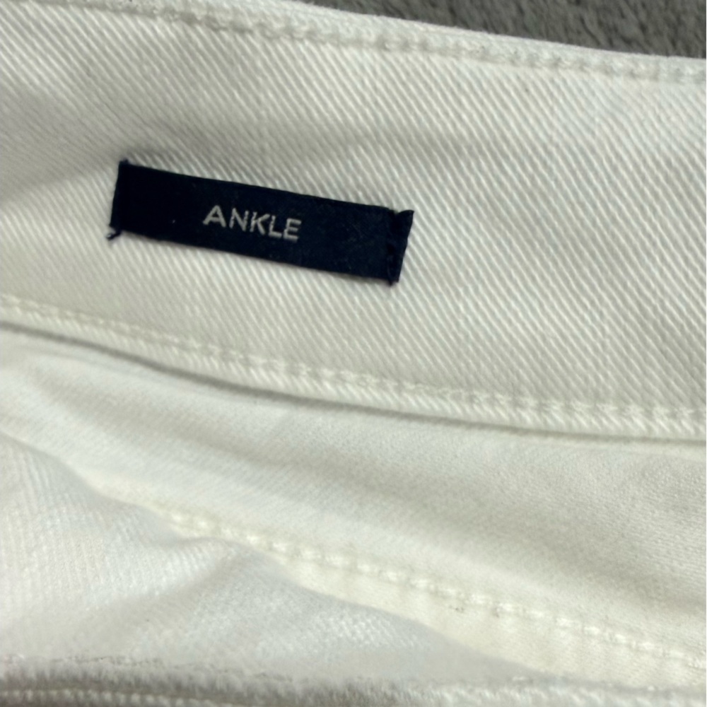 Talbots Simply Flattering Collection White Ankle Jeans - Picture 8 of 9